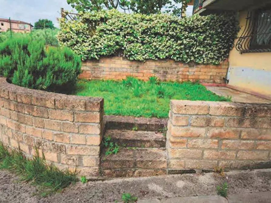 Immagine 8 di Porzione di casa in vendita  in Via delle Macine a Lastra A Signa