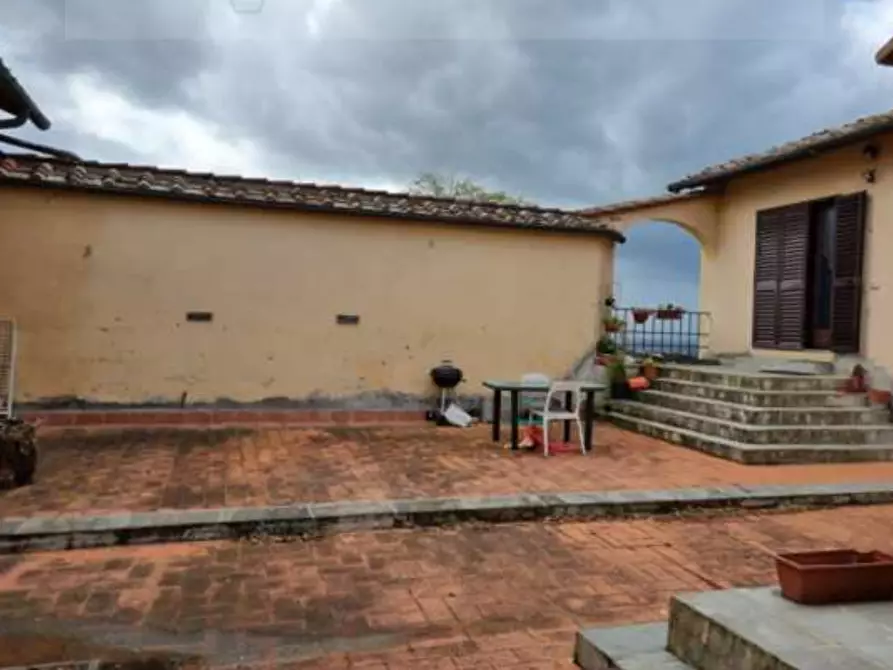 Immagine 10 di Appartamento in vendita  in Via Lucardese a Montespertoli