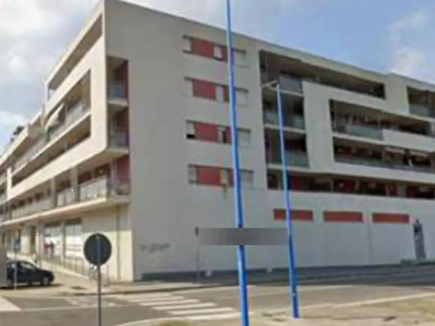 Immagine 26 di Negozio in vendita  in Corso Bazoli  a Brescia