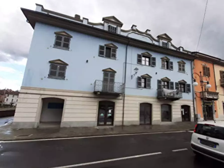 Immagine 4 di Appartamento in vendita  in Via S. Carlo a Nizza Monferrato