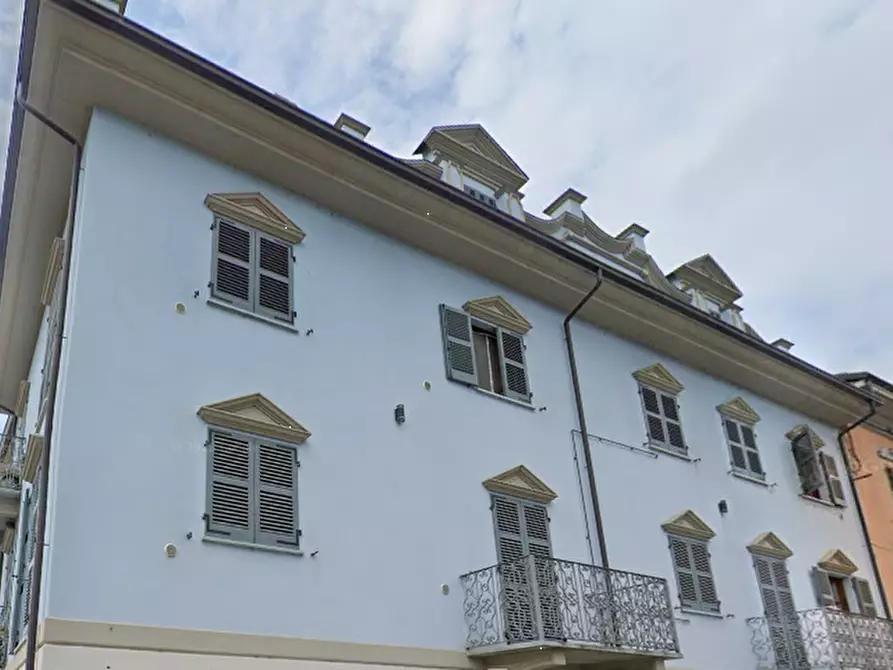 Immagine 5 di Appartamento in vendita  in Via S. Carlo a Nizza Monferrato