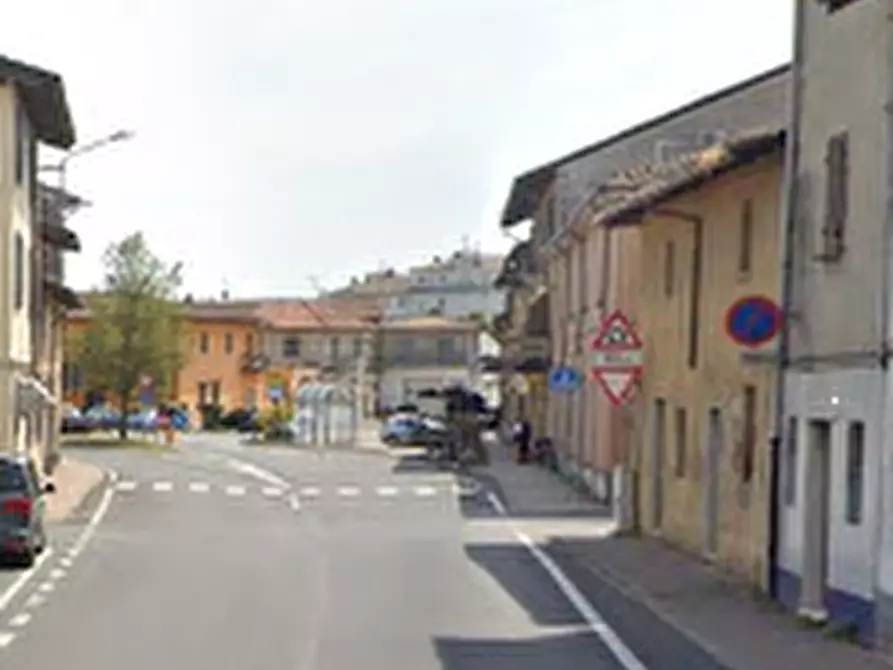 Immagine 8 di Negozio in vendita  in Via Giuseppe Mazzini  a Orio Litta