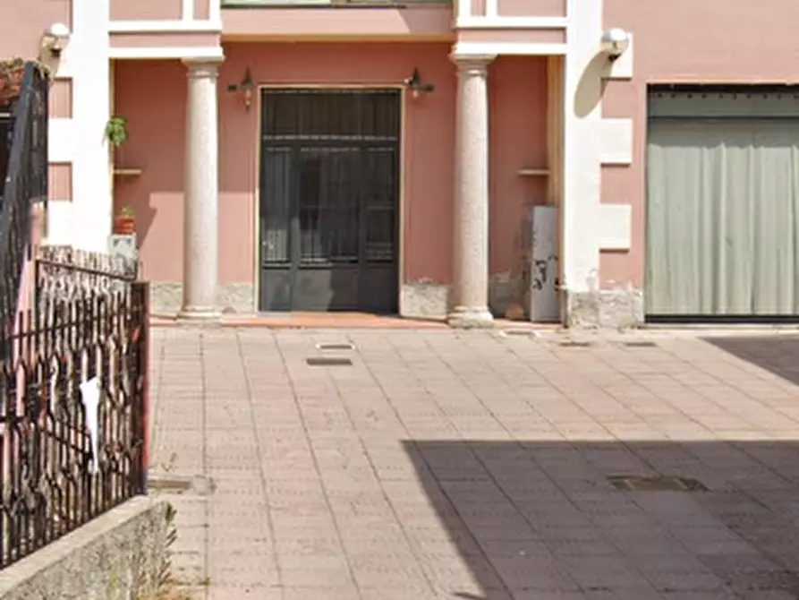 Immagine 10 di Negozio in vendita  in Via Giuseppe Mazzini  a Orio Litta