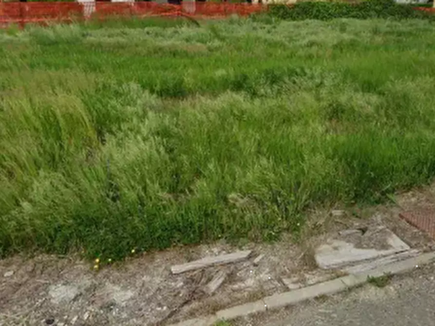 Immagine 1 di Terreno edificabile in vendita  in Via Gianfranco Miglio a Borghetto Lodigiano