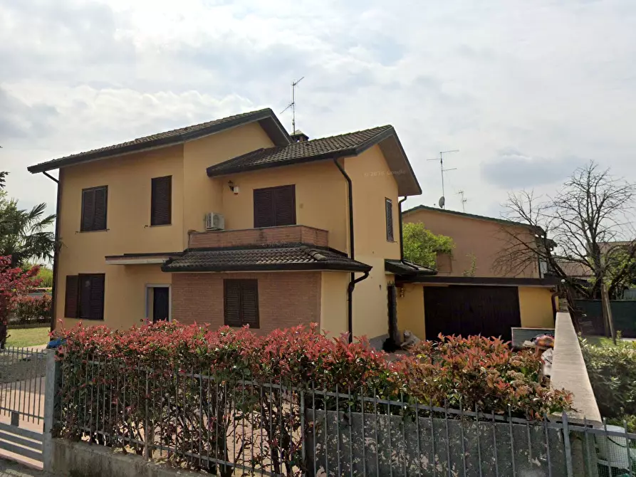 Immagine 2 di Villa in vendita  in Viale Madre Teresa di Calcutta a Caselle Lurani