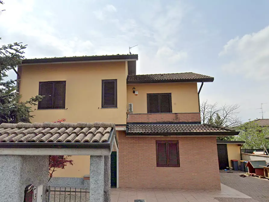 Immagine 3 di Villa in vendita  in Viale Madre Teresa di Calcutta a Caselle Lurani