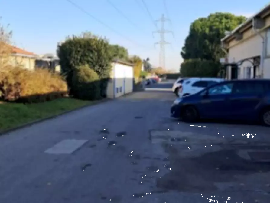 Immagine 3 di Capannone industriale in vendita  in Via Don Minzoni a Trezzo Sull'adda