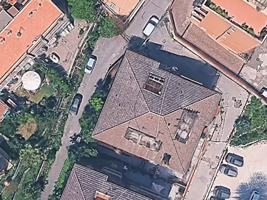 Immagine 2 di Appartamento in vendita  in Via dei Bonacolsi a Roma