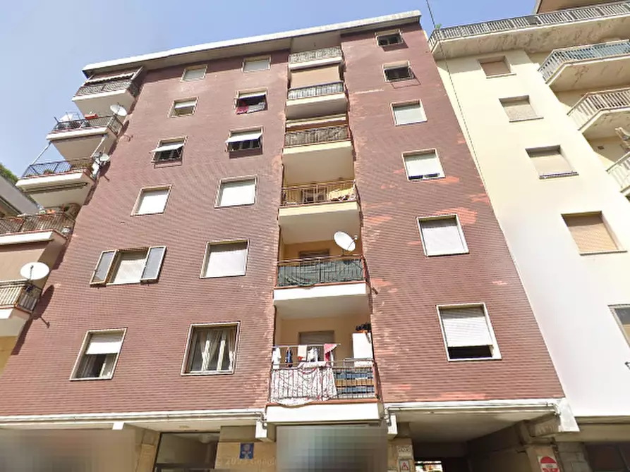 Immagine 7 di Appartamento in vendita  in Via Torino a Prato