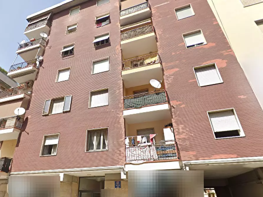 Immagine 11 di Appartamento in vendita  in Via Torino a Prato