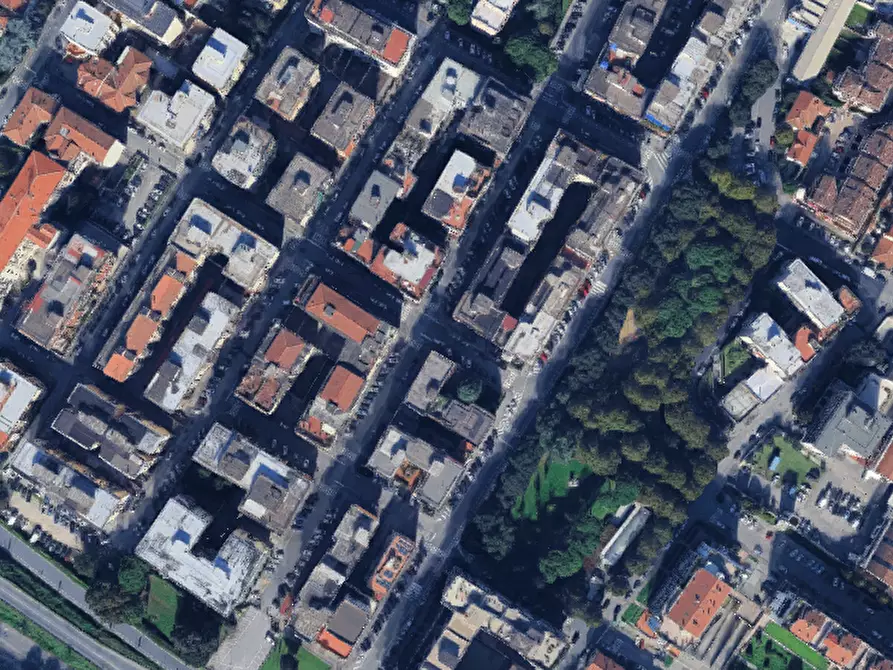 Immagine 21 di Appartamento in vendita  in Via Torino a Prato