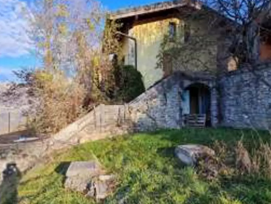 Immagine 11 di Appartamento in vendita  in Via Camarelli a San Giovanni Bianco