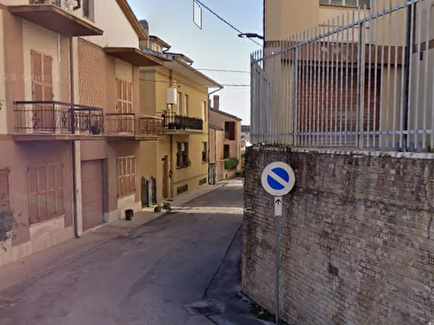 Immagine 3 di Appartamento in vendita  in Via Cristoforo Colombo a Monte Urano