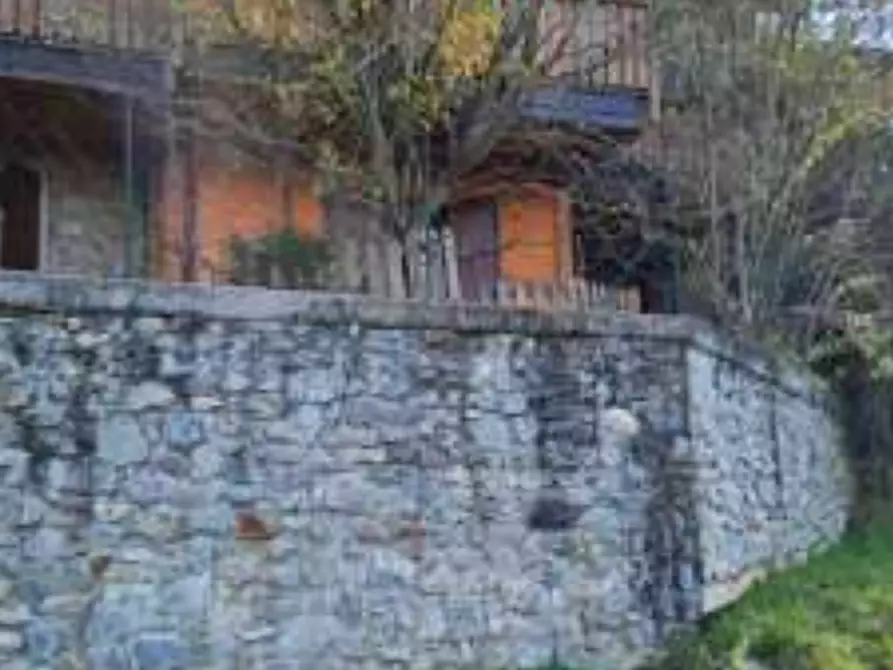 Immagine 1 di Appartamento in vendita  in Via Camarelli a San Giovanni Bianco