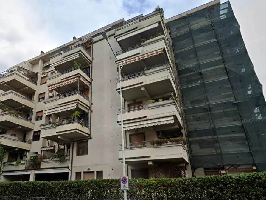 Immagine 1 di Appartamento in vendita  in Via Attilio Cerutti a Prato