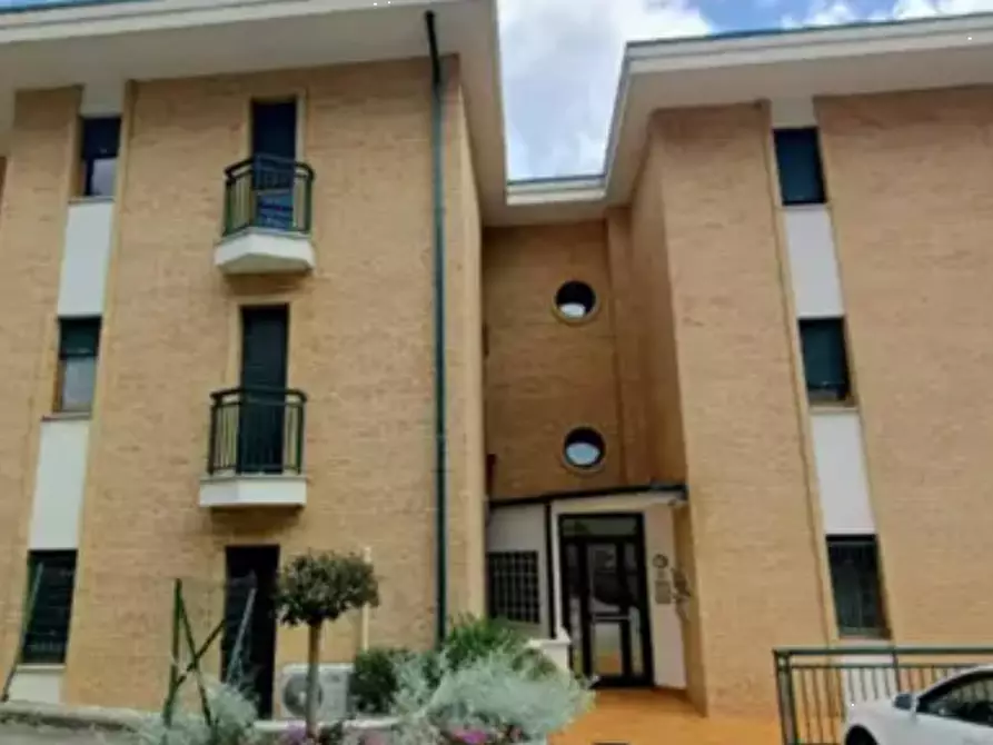 Immagine 12 di Appartamento in vendita  in Via Ugo Foscolo a Monte Urano