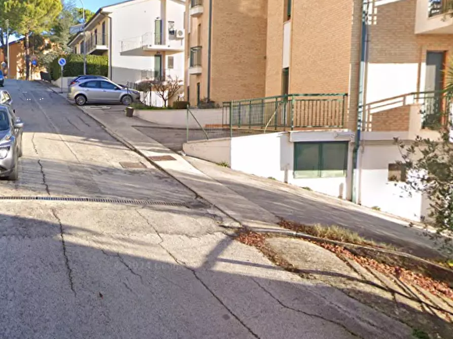 Immagine 13 di Appartamento in vendita  in Via Ugo Foscolo a Monte Urano