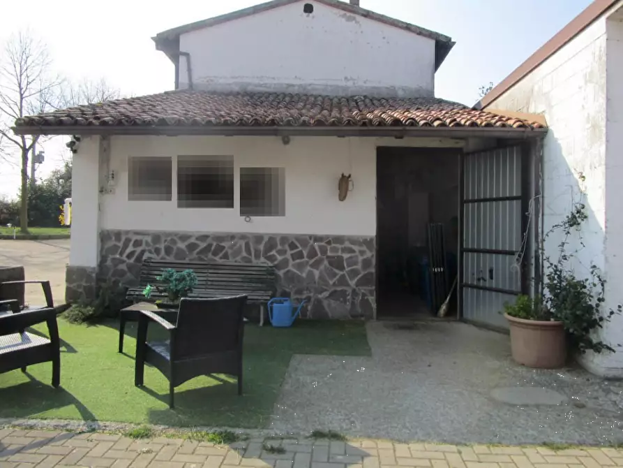 Immagine 3 di Casa indipendente in vendita  in Frazione Case Bruciate a Vigolzone