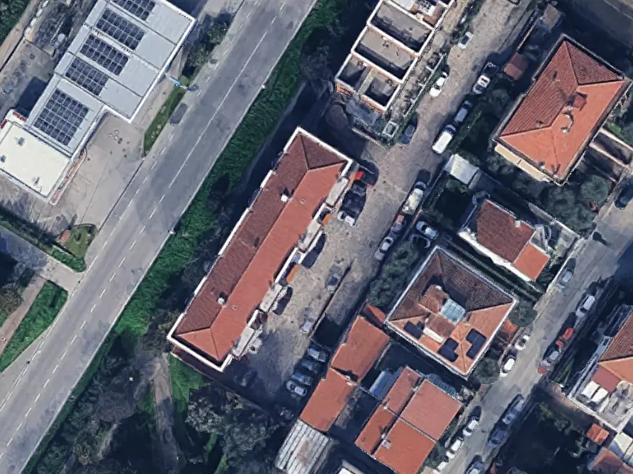 Immagine 12 di Appartamento in vendita  in Via Barberinese  a Campi Bisenzio