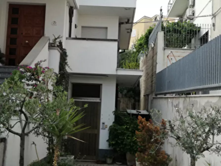 Immagine 6 di Stabile in vendita  in Via G. Moschini  a Sant'elpidio A Mare