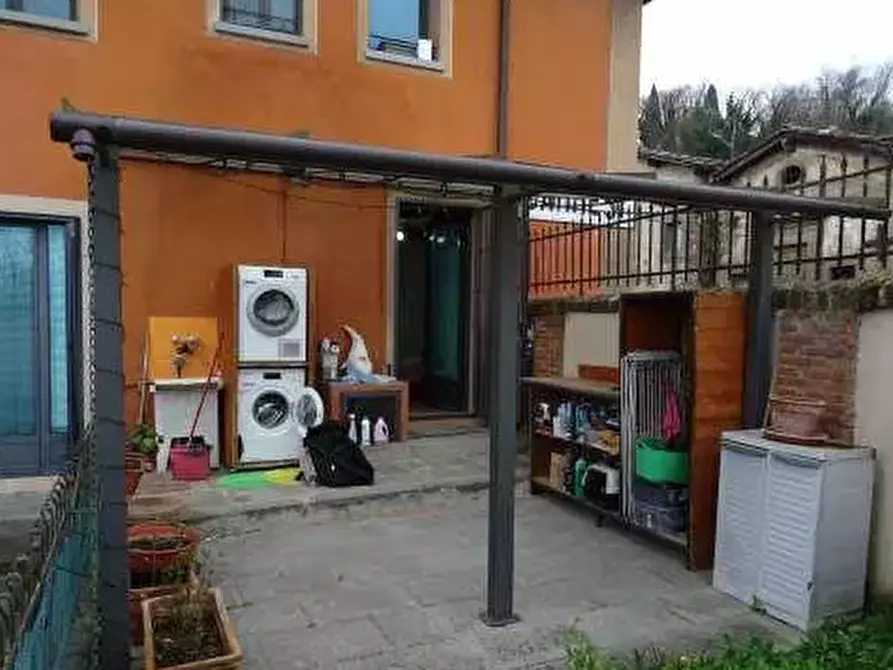Immagine 1 di Porzione di casa in vendita  in  Via Aretina a Figline Valdarno