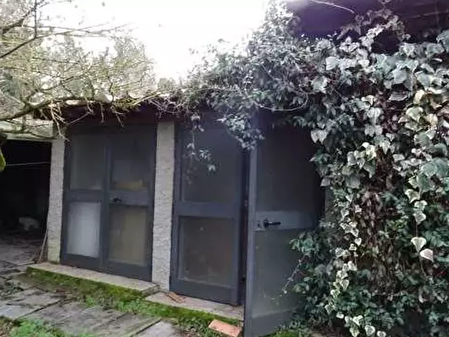 Immagine 5 di Porzione di casa in vendita  in  Via Aretina a Figline Valdarno