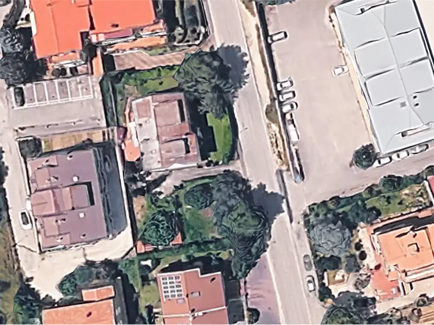 Immagine 13 di Appartamento in vendita  in Via Pompeiana a Fermo