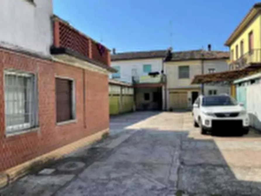 Immagine 5 di Appartamento in vendita  in Via Giacomo Matteotti a Cortemaggiore