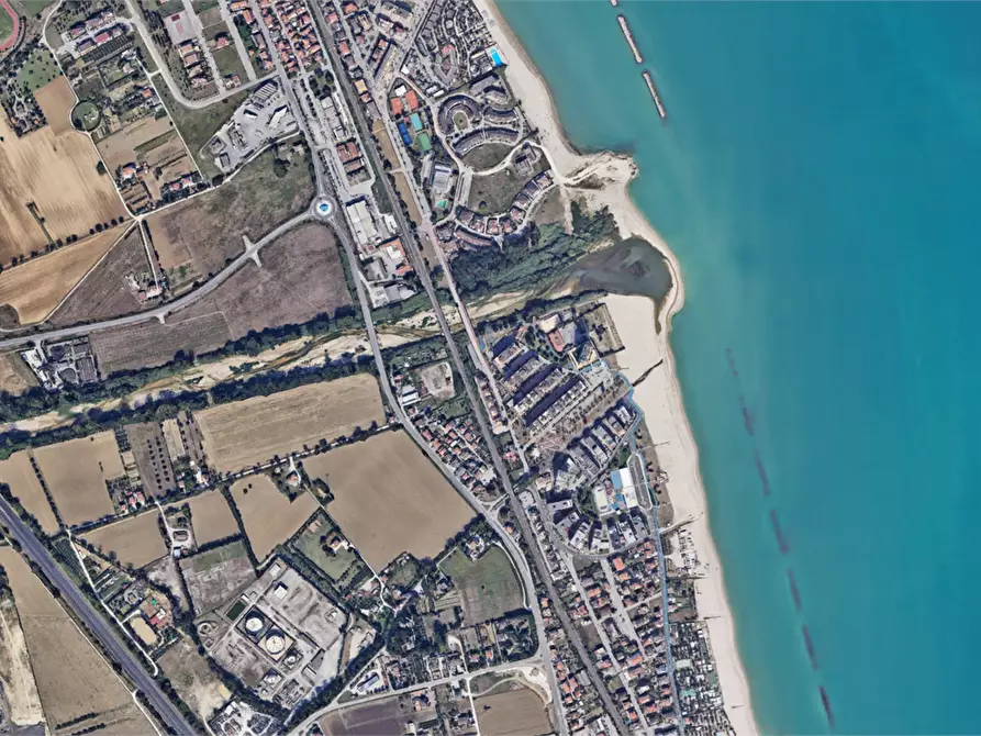 Immagine 16 di Appartamento in vendita  in Via U. Marilungo a Fermo