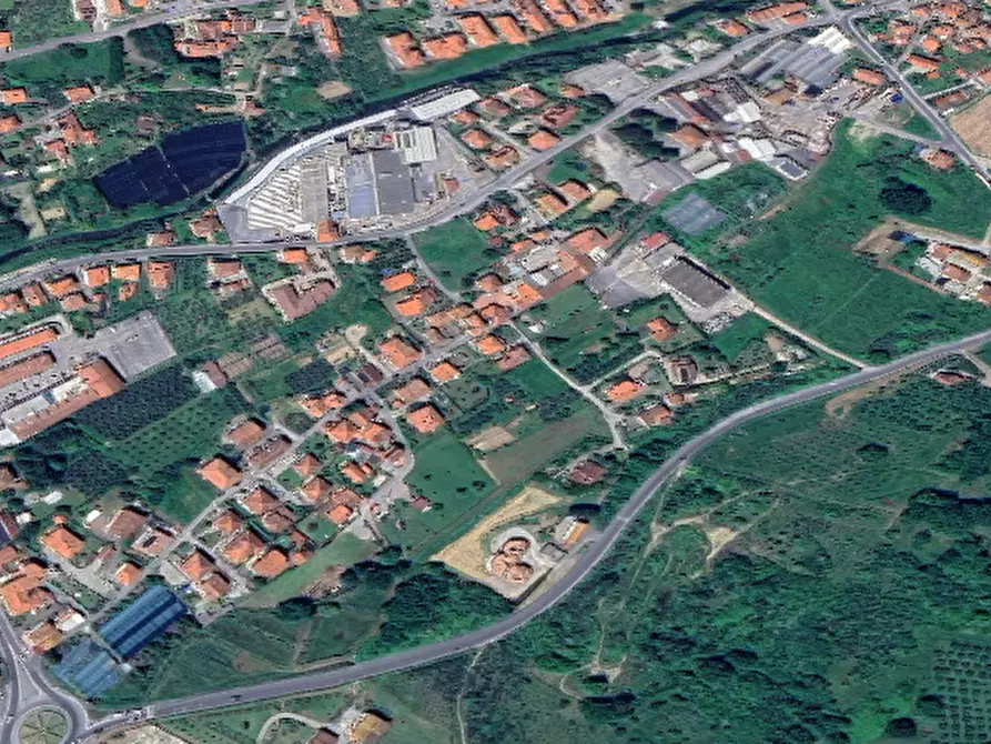 Immagine 21 di Appartamento in vendita  in Via delle Cartiere a Pescia