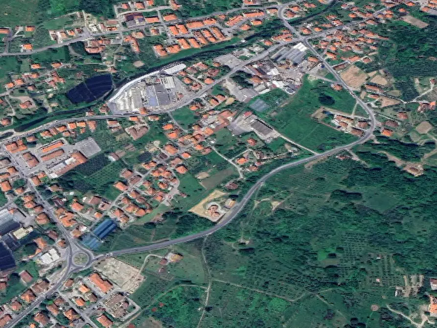 Immagine 22 di Appartamento in vendita  in Via delle Cartiere a Pescia