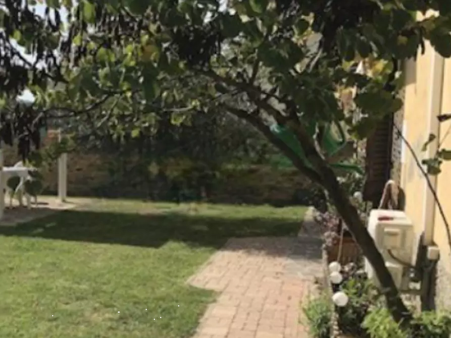 Immagine 3 di Appartamento in vendita  in Via di Montebuono  a Pistoia