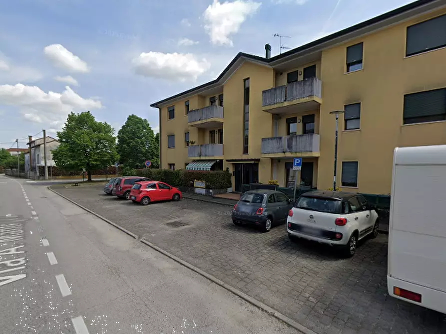 Immagine 4 di Appartamento in vendita  in Via A. Mantegna a Tombolo