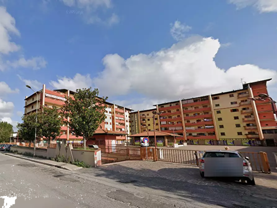 Immagine 4 di Negozio in vendita  in Via Naro a Pomezia