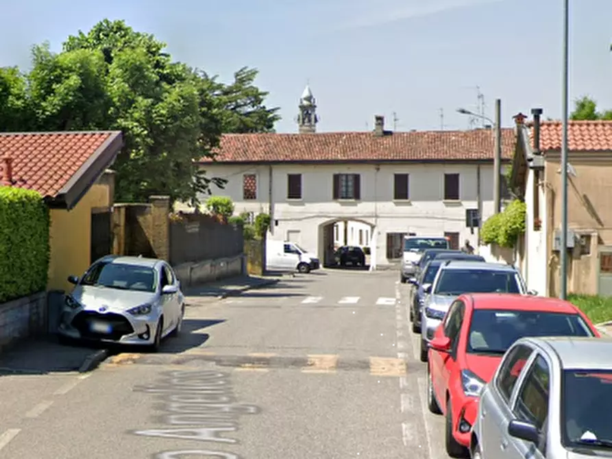 Immagine 2 di Posto auto in vendita  in Via Beato Angelico a Besana In Brianza