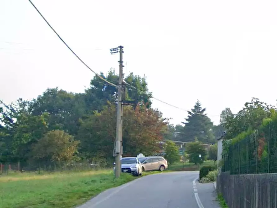 Immagine 3 di Appartamento in vendita  in Via Cardinal Federico Borromeo a Besana In Brianza