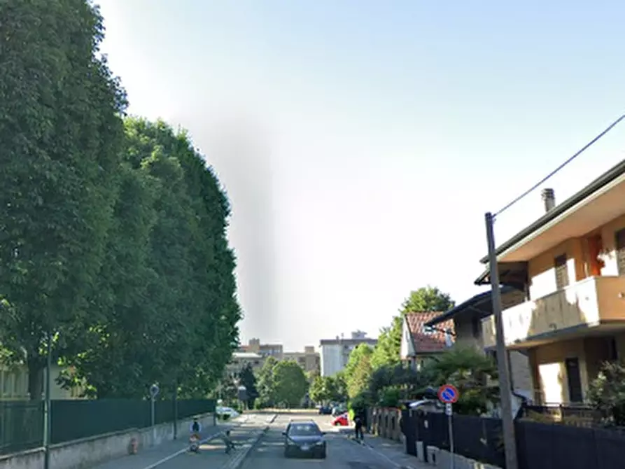 Immagine 6 di Appartamento in vendita  in Via Trieste a Paderno Dugnano