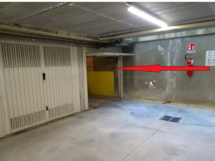 Immagine 10 di Appartamento in vendita  in Via G. Garibaldi a Cairate