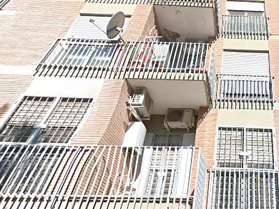 Immagine 9 di Appartamento in vendita  in Via Greve a Roma