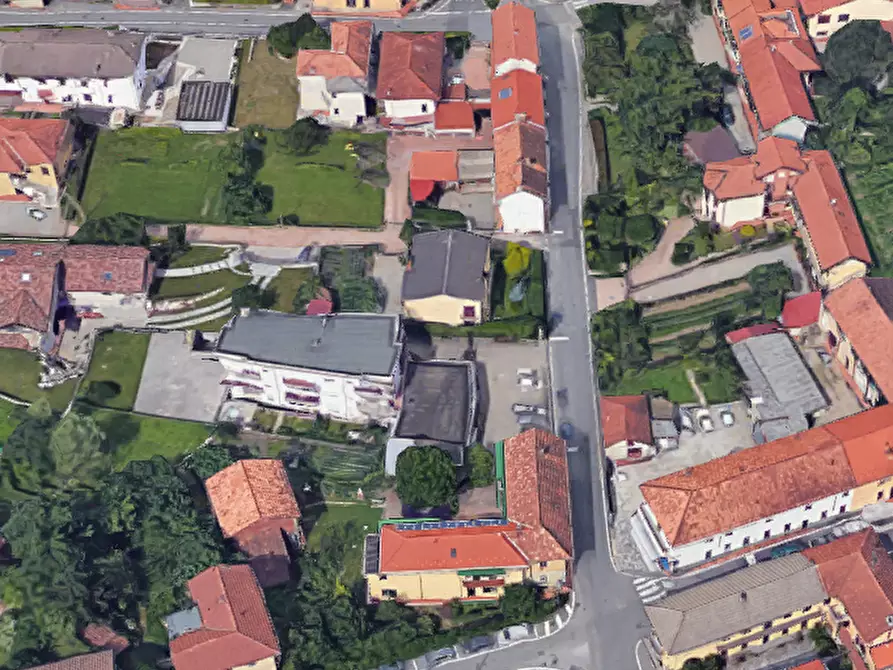 Immagine 9 di Negozio in vendita  in Via S. Gaetano a Besnate