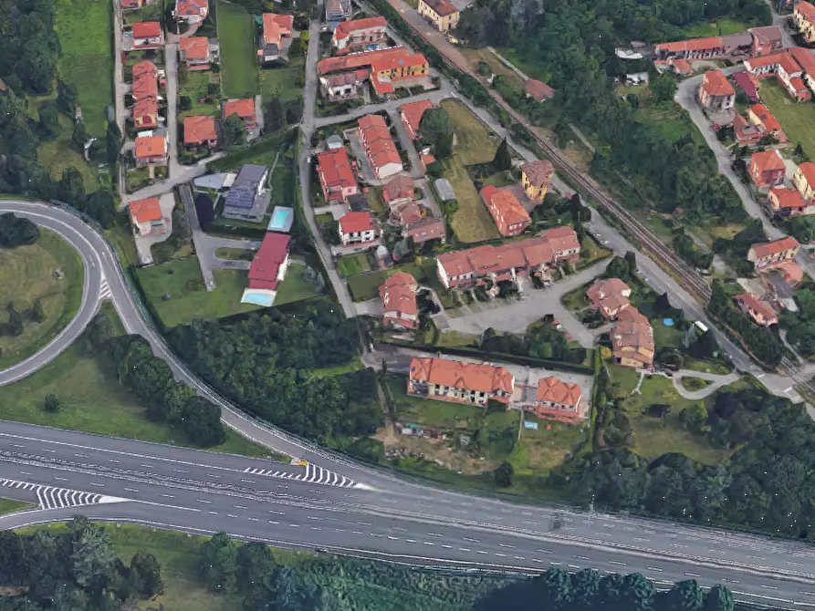 Immagine 10 di Villetta a schiera in vendita  in Via Alessandro Manzoni a Besnate