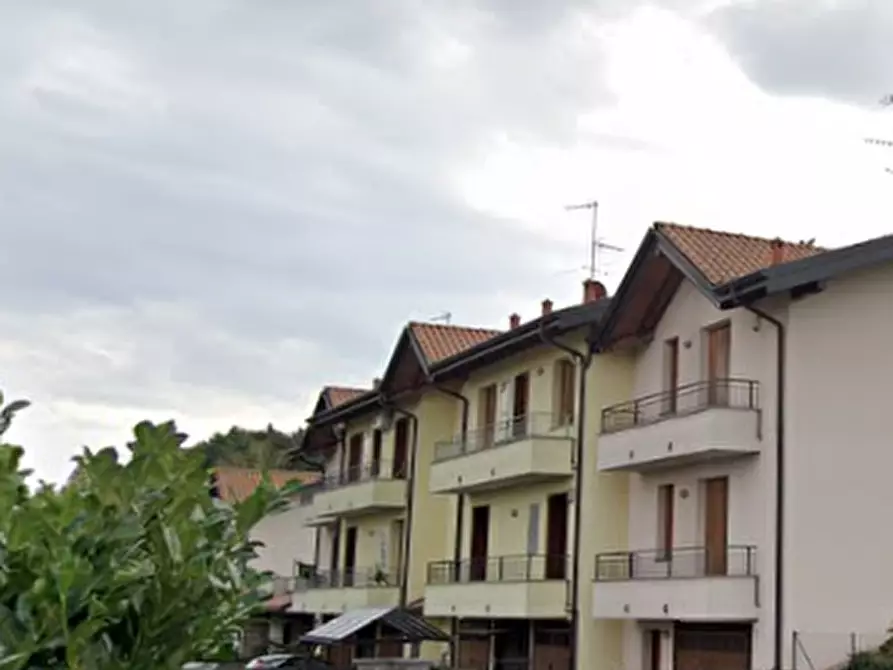 Immagine 5 di Villetta a schiera in vendita  in Via Alessandro Manzoni a Besnate