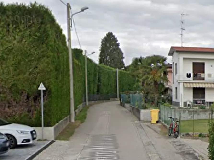 Immagine 7 di Villetta a schiera in vendita  in Via Alessandro Manzoni a Besnate
