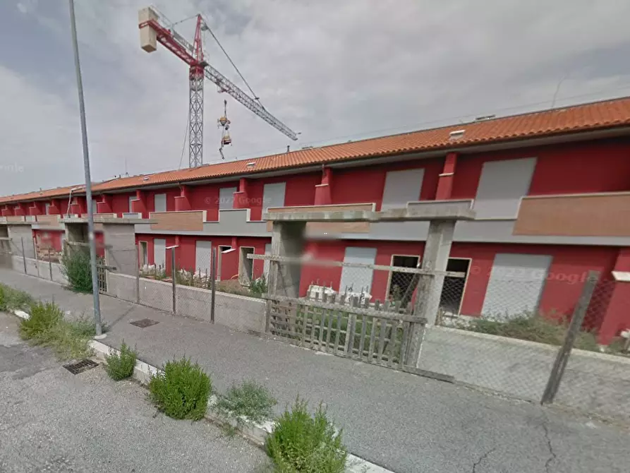 Immagine 9 di Villetta a schiera in vendita  in Via Carlo Cassola a Roma