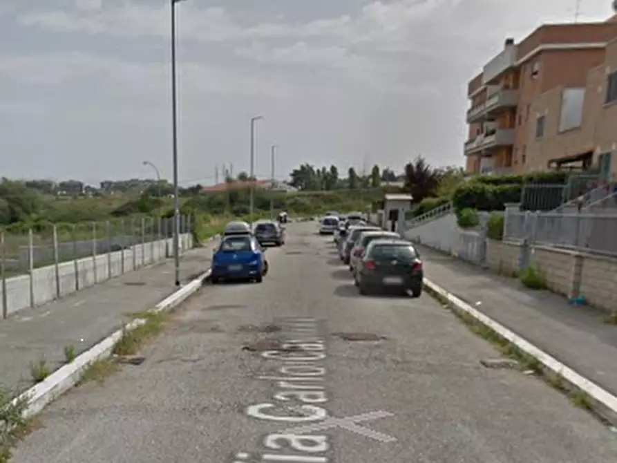 Immagine 11 di Villetta a schiera in vendita  in Via Carlo Cassola a Roma