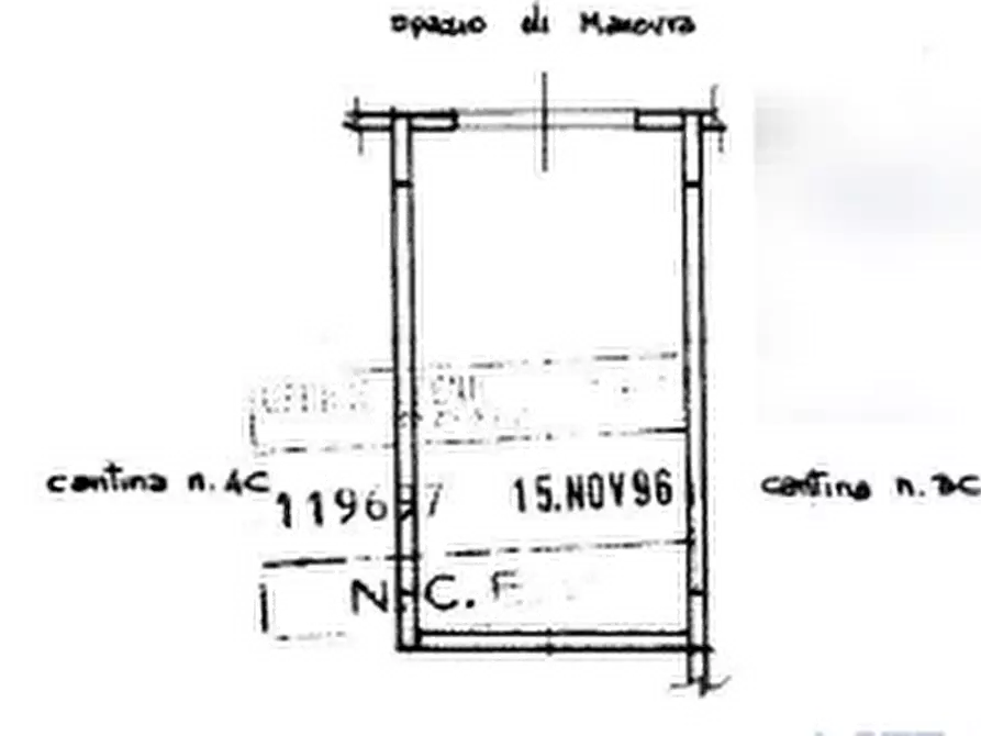 Immagine 11 di Garage in vendita  in Via Albert Schweitzer a Roma