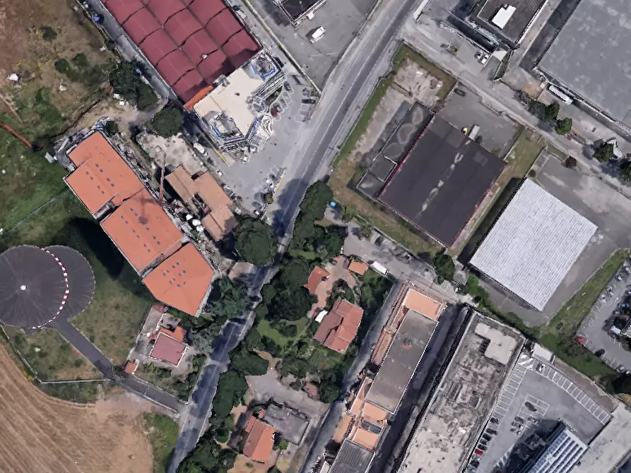 Immagine 6 di Stabile in vendita  in Via dei Castelli Romani a Pomezia