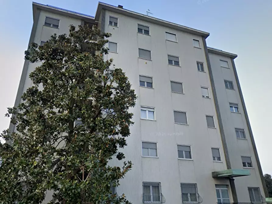 Immagine 8 di Appartamento in vendita  in Viale Palmiro Togliatti a Rozzano