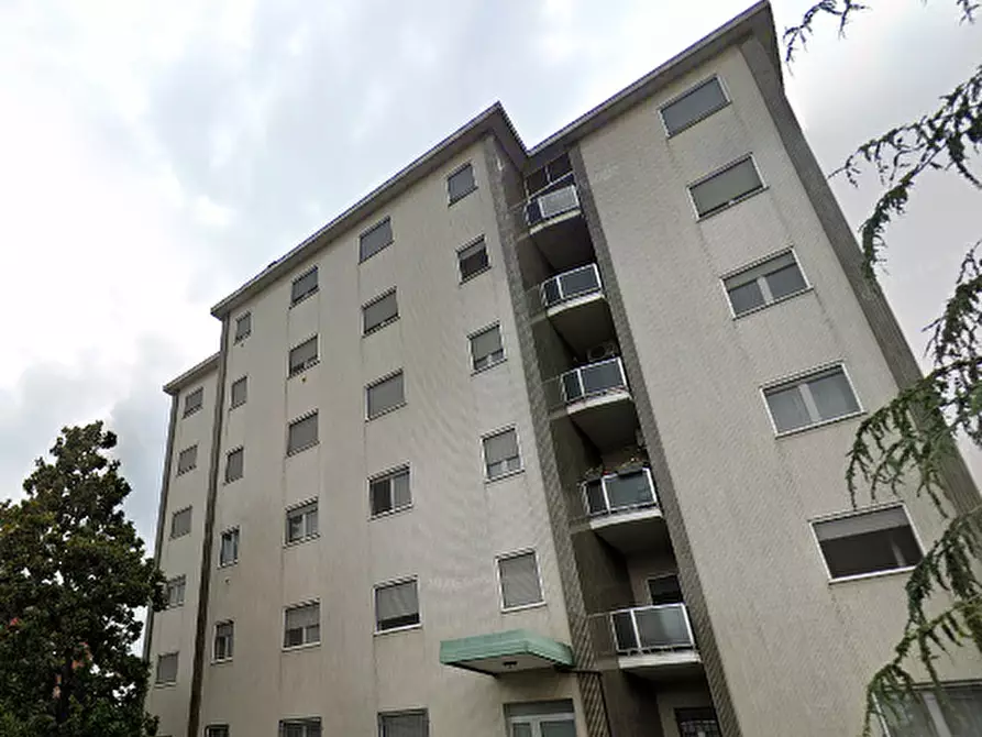 Immagine 11 di Appartamento in vendita  in Viale Palmiro Togliatti a Rozzano