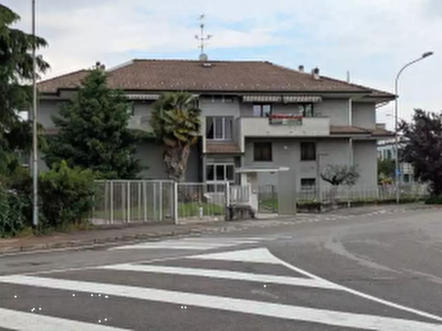 Immagine 2 di Appartamento in vendita  in Corso Europa a Solaro